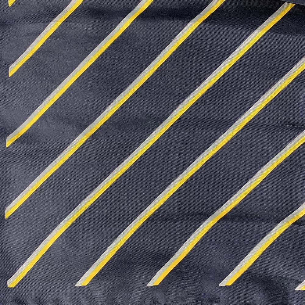 VINTAGE Navy Yellow Silk Pocket Square - Picture 2 of 3